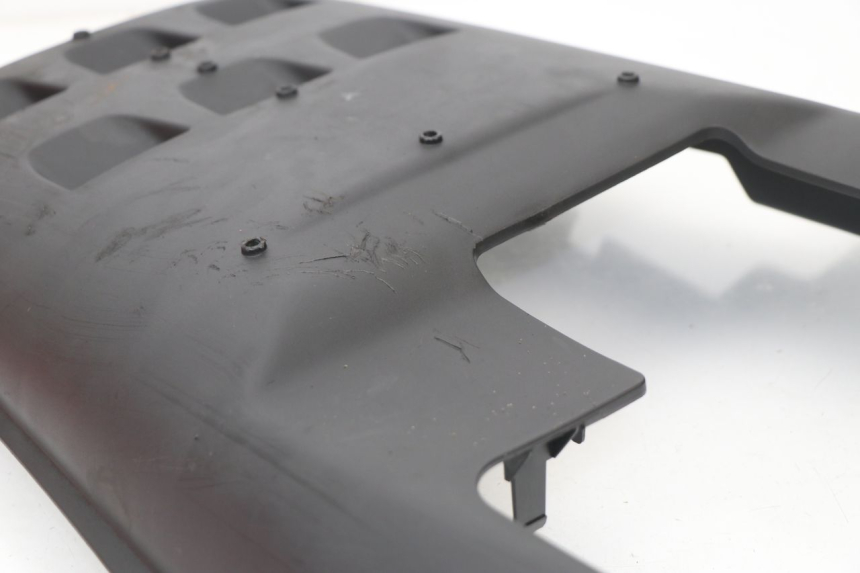 photo de UNTERBODEN KYMCO AGILITY CITY 16P 125 (2015 - 2021) - Details der Befestigungspunkte