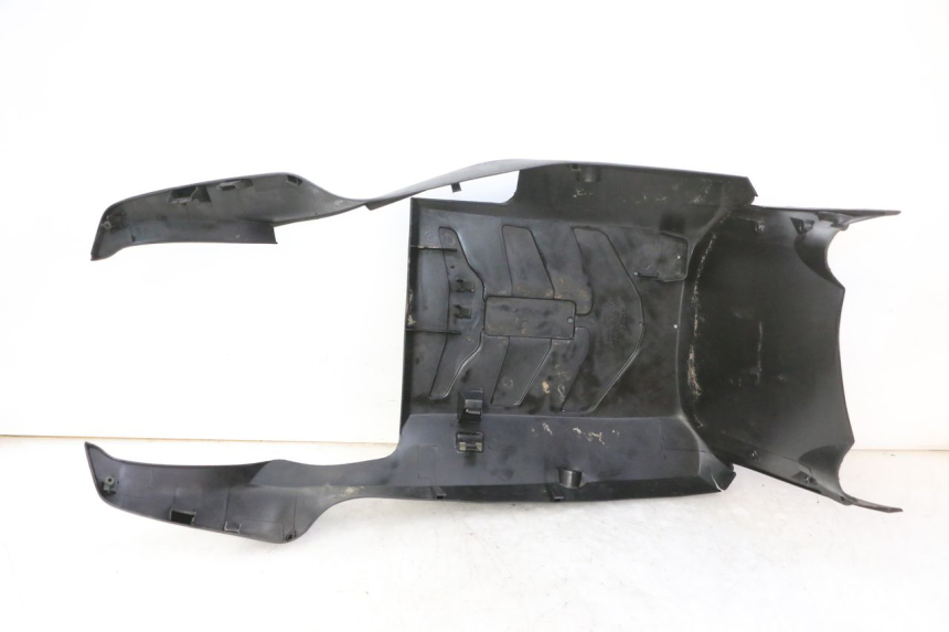 photo de UNTERBODEN KYMCO AGILITY NAKED RENOUVO 2T 50 (2011 - 2018) - Oberflächenzustand und Material