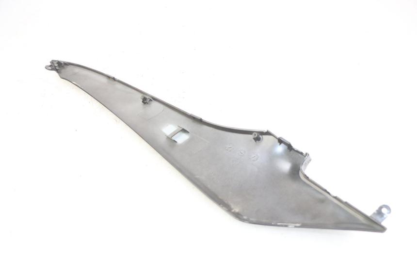 photo de RECHTER HINTERER SEITENSCHWELLER KYMCO AGILITY 16+ 4T 50 (2018 - 2023) - Details der Befestigungspunkte