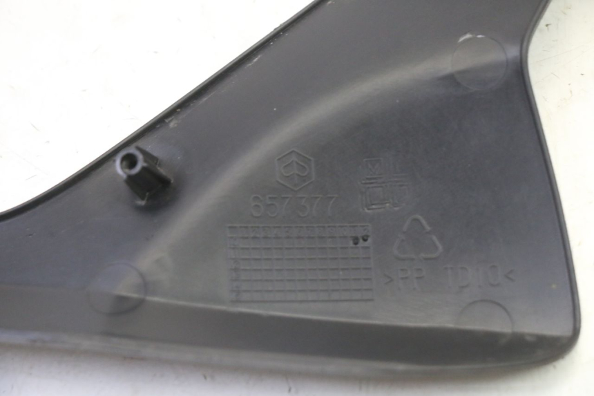 photo de UNTERBODEN HINTEN RECHTS PIAGGIO MP3 HPE 310 (2024 - 2025) - Gesamtansicht des Produkts