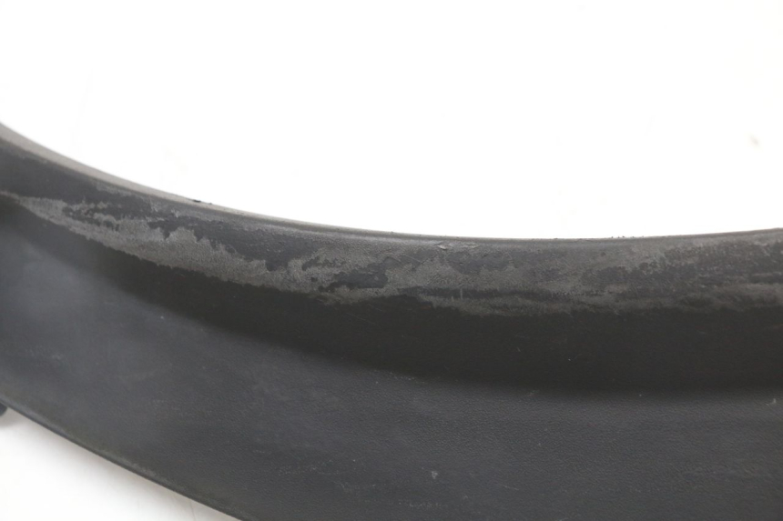 photo de UNTERBODEN HINTEN RECHTS PIAGGIO MP3 125 (2006 - 2014) - Oberflächenzustand und Material