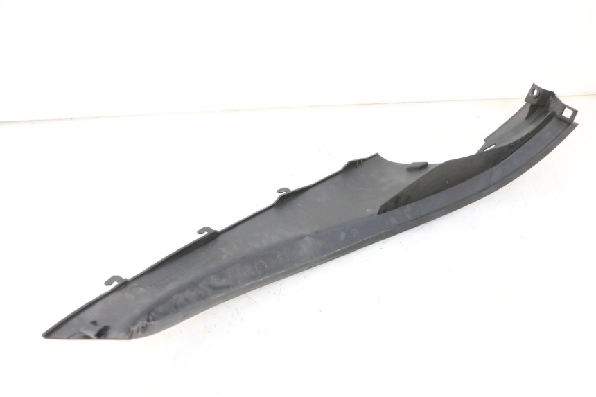 photo de UNTERBODEN HINTEN RECHTS PIAGGIO MP3 RL 250 (2006 - 2010) - Technische Nahaufnahme