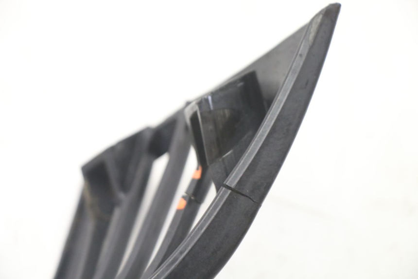 photo de RECHTER HINTERER SEITENSCHWELLER PIAGGIO VESPA LX 2T 50 (2005 - 2013) - Weitere Ansicht des Artikels