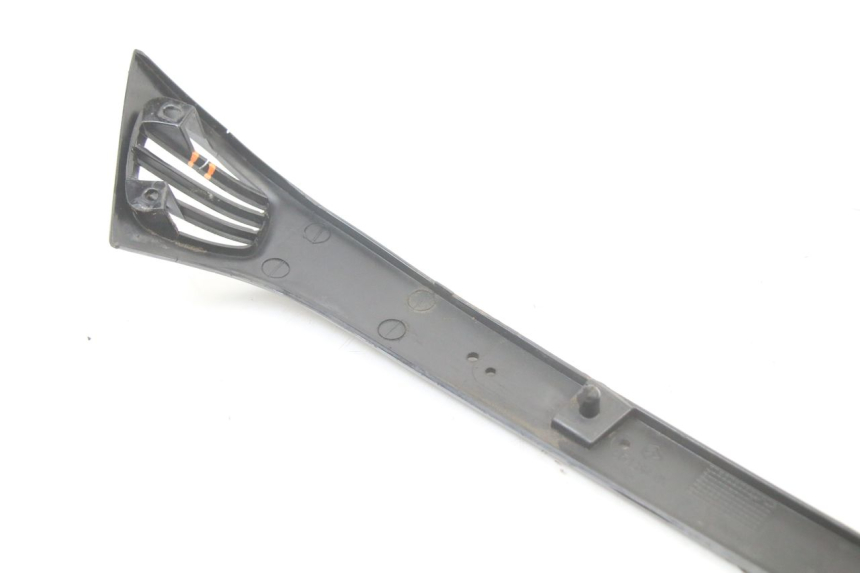 photo de RECHTER HINTERER SEITENSCHWELLER PIAGGIO VESPA LX 2T 50 (2005 - 2013) - Zoom auf Komponenten