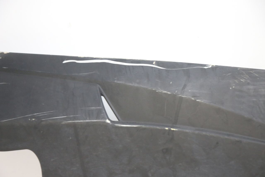 photo de RECHTER HINTERER SEITENSCHWELLER PEUGEOT SPEEDFIGHT 4 4T 50 (2015 - 2020) - Weitere Ansicht des Artikels