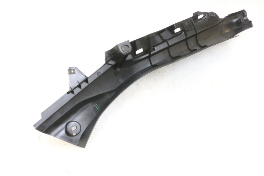 photo de UNTERBODEN HINTEN RECHTS YAMAHA TRICITY 300 (2020 - 2024) - Zoom auf Gebrauchszustand