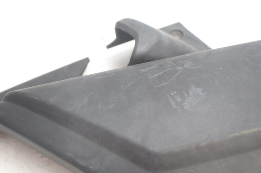 photo de UNTERBODEN HINTEN RECHTS YAMAHA XMAX X-MAX 125 (2006 - 2009) - Zoom auf Gebrauchszustand