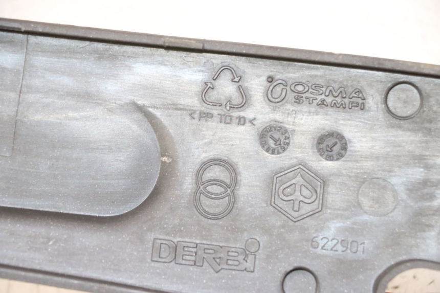 photo de UNTERBODEN HINTEN LINKS PIAGGIO LXV 4T 50 (2009 - 2013) - Detailansicht des Bauteils