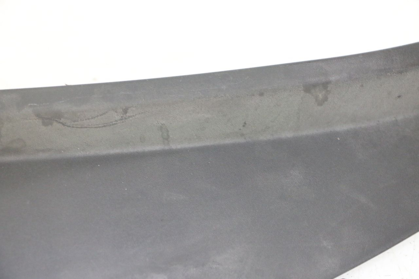 photo de UNTERBODEN HINTEN LINKS PIAGGIO MP3 LT 300 (2010 - 2016) - Kennzeichnungen und Originalreferenzen