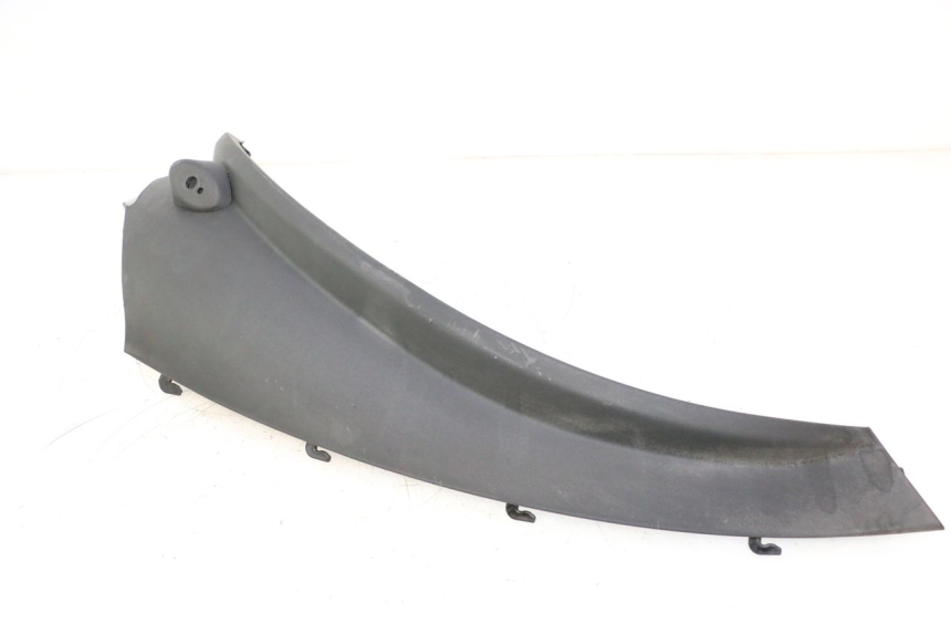 photo de UNTERBODEN HINTEN LINKS PIAGGIO MP3 LT 300 (2010 - 2016) - Details der Befestigungspunkte