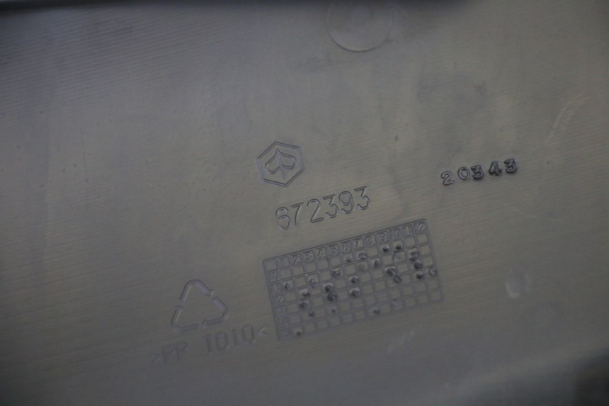 photo de UNTERBODEN HINTEN LINKS PIAGGIO MP3 RL 250 (2006 - 2010) - Gesamtansicht des Produkts