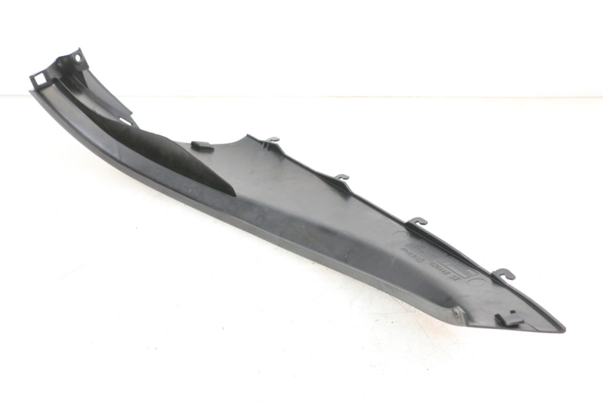 photo de UNTERBODEN HINTEN LINKS PIAGGIO MP3 RL 250 (2006 - 2010) - Oberflächenzustand und Material