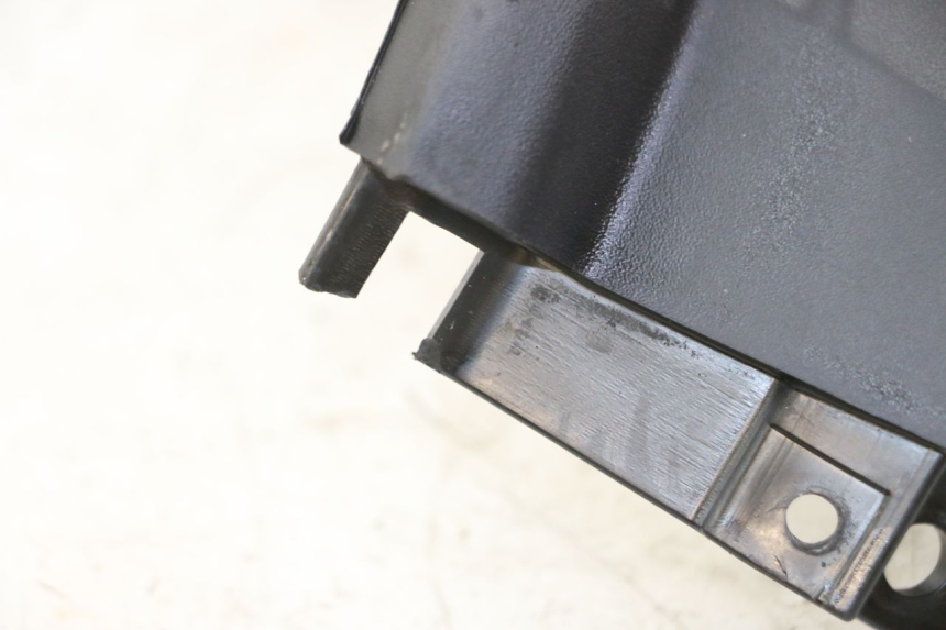 photo de LINKER HINTERER KOTFLüGEL LINKS PIAGGIO MP3 LT 400 (2007 - 2012) - Detailansicht des Bauteils