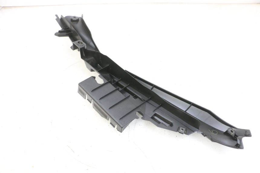 photo de UNTERBODEN HINTEN LINKS YAMAHA TRICITY 300 (2020 - 2024) - Zoom auf Gebrauchszustand