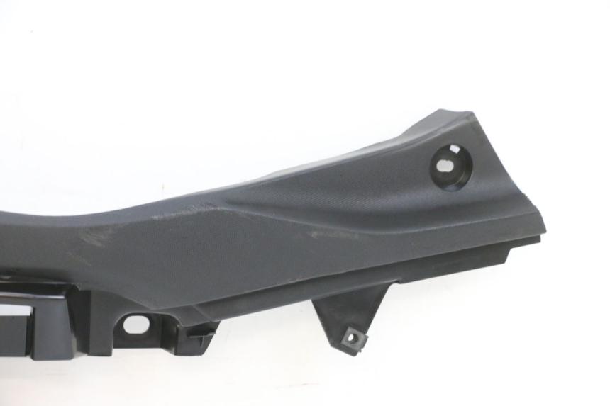 photo de UNTERBODEN HINTEN LINKS YAMAHA TRICITY 300 (2020 - 2024) - Oberflächenzustand und Material