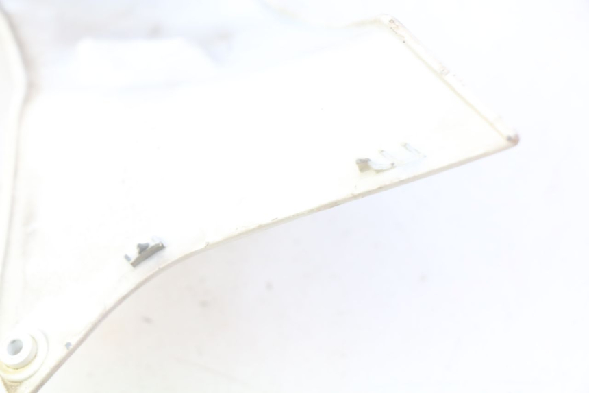 photo de LINKER HINTERER KOTFLüGEL LINKS PIAGGIO VESPA GTS IGET ABS 125 (2017 - 2023) - Zoom auf Gebrauchszustand