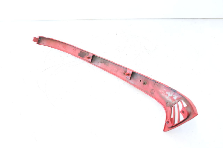 photo de LINKER HINTERER KOTFLüGEL LINKS PIAGGIO VESPA S 2T 50 (2007 - 2014) - Details der Befestigungspunkte