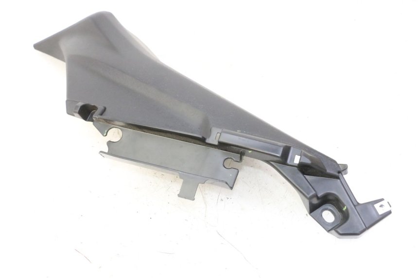 photo de UNTERBODEN HINTEN LINKS YAMAHA XMAX X-MAX 125 (2021 - 2025) - Technische Nahaufnahme