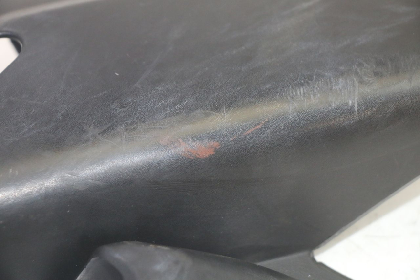 photo de UNTERBODEN HINTEN LINKS YAMAHA XMAX X-MAX 125 (2006 - 2009) - Zoom auf Gebrauchszustand