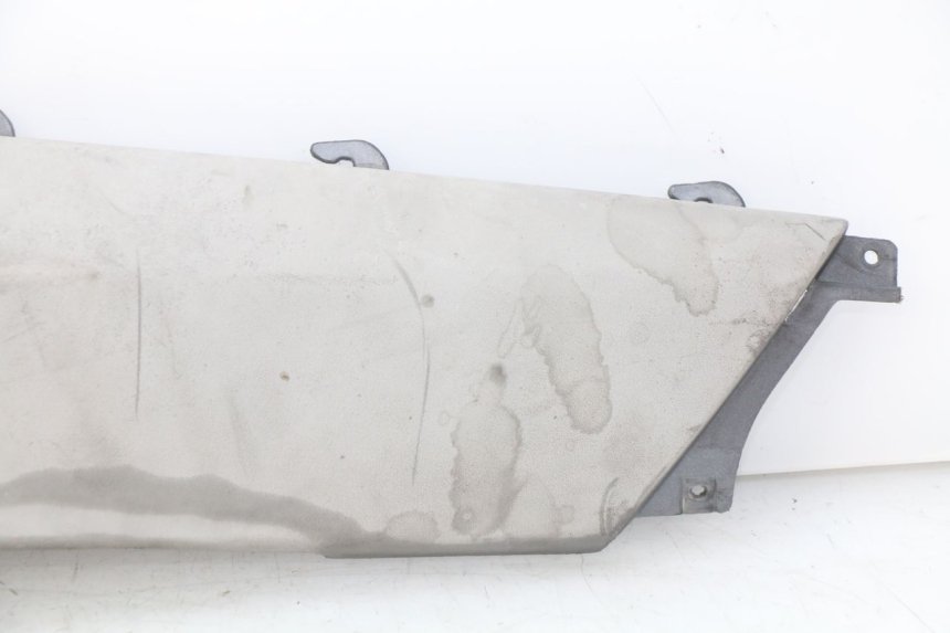 photo de LINKER HINTERER KOTFLüGEL LINKS PIAGGIO X9 EVOLUTION 250 (2003 - 2007) - Zoom auf Gebrauchszustand