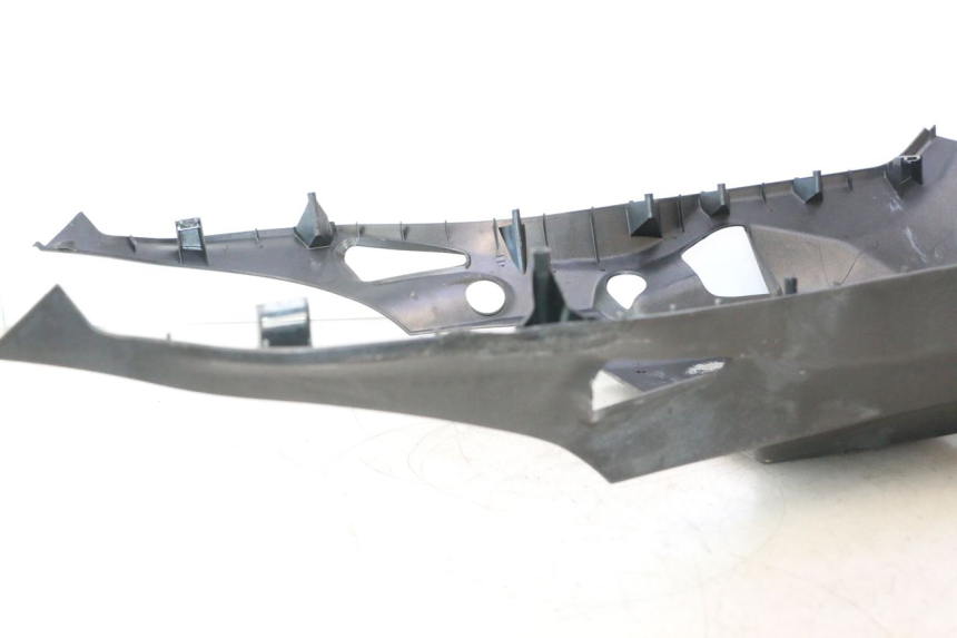 photo de UNTERBODEN APRILIA ATLANTIC S 125 (2010 - 2013) - Charakteristische Merkmale