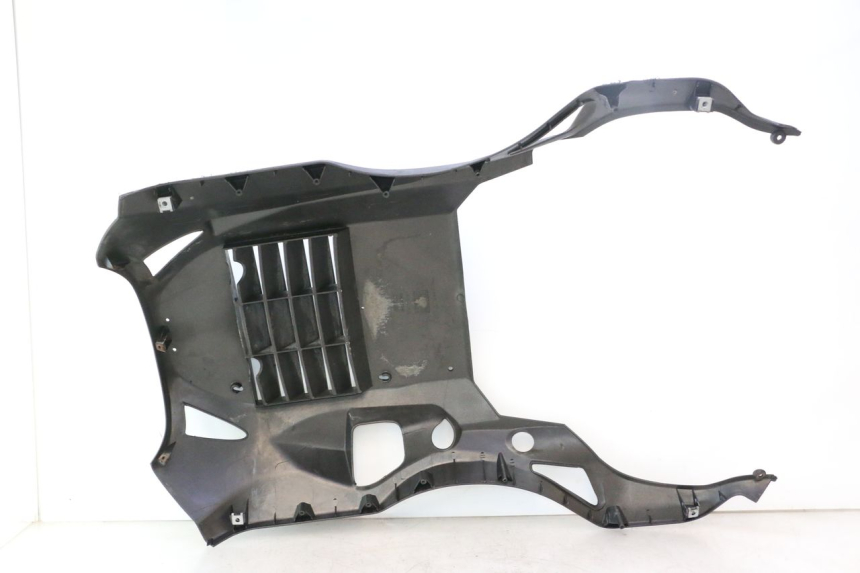 photo de UNTERBODEN APRILIA ATLANTIC S 125 (2010 - 2013) - Details der Befestigungspunkte