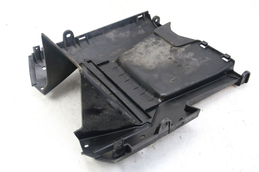 photo de UNTERBODEN KYMCO DINK STREET 125 (2009 - 2014) - Details der Befestigungspunkte