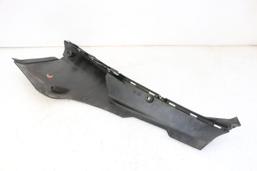 photo de UNTERBODEN RECHTS QUADRO 4 4D 350 (2015 - 2018) - Oberflächenzustand und Material