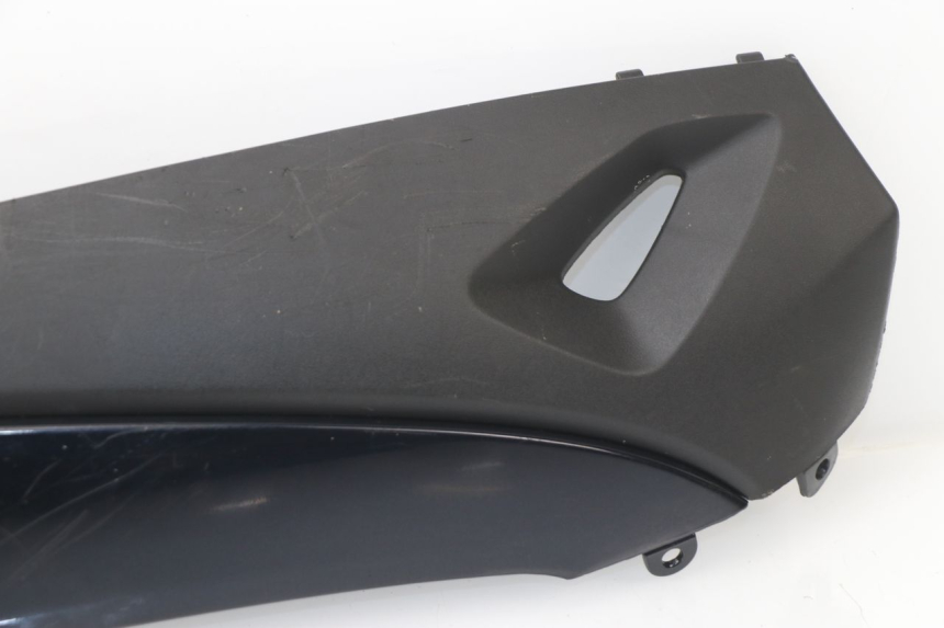 photo de UNTERBODEN RECHTS KYMCO AGILITY CITY 16P 125 (2015 - 2021) - Oberflächenzustand und Material