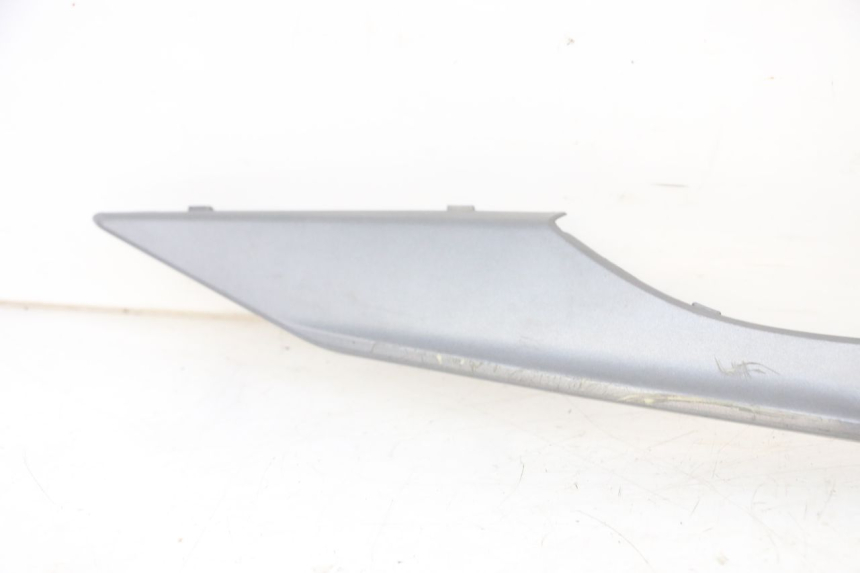 photo de UNTERBODEN RECHTS MOTRON BREEZY 4T 50 (2021 - 2025) - Oberflächenzustand und Material