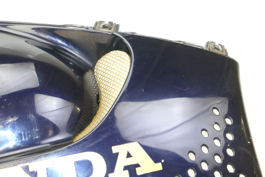 photo de UNTERBODEN RECHTS HONDA CBR RR FIREBLADE 900 (1992 - 1994) - Zoom auf Komponenten