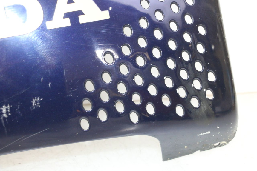 photo de UNTERBODEN RECHTS HONDA CBR RR FIREBLADE 900 (1992 - 1994) - Hochauflösende Nahaufnahme