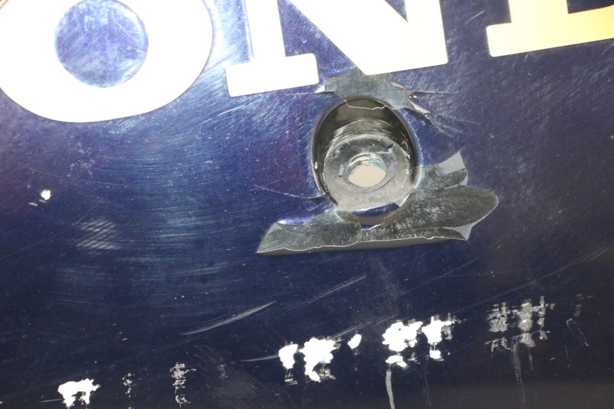 photo de UNTERBODEN RECHTS HONDA CBR RR FIREBLADE 900 (1992 - 1994) - Detaillierte Sichtprüfung