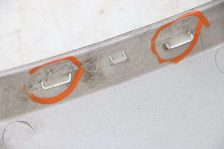 photo de RECHTER SEITENSCHWELLER PEUGEOT CITYSTAR 50 (2013 - 2017) - Alternative Perspektive