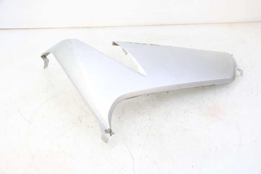 photo de RECHTER SEITENSCHWELLER PEUGEOT CITYSTAR 50 (2013 - 2017) - Details der Befestigungspunkte