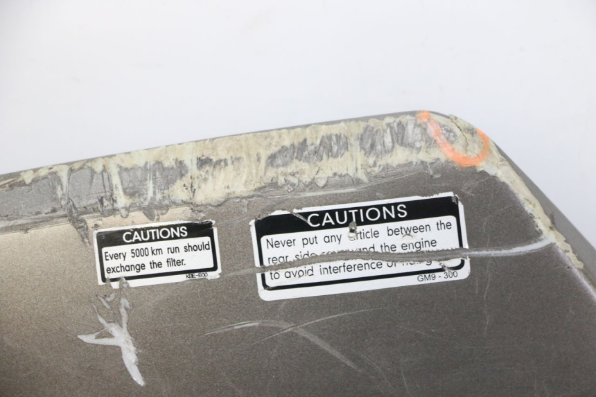 photo de RECHTER SEITENSCHWELLER KYMCO DINK STREET 125 (2009 - 2014) - Zoom auf Komponenten