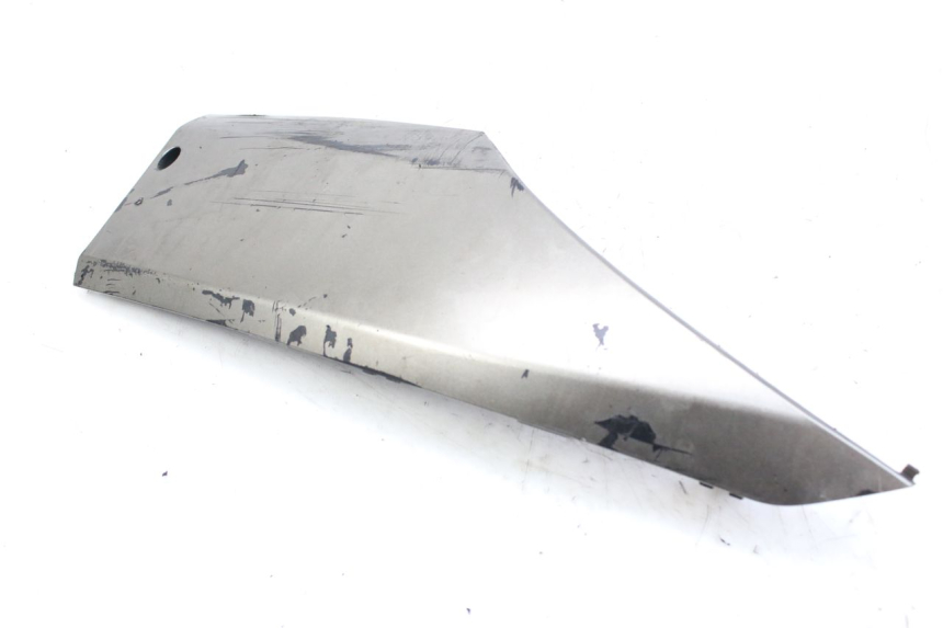 photo de RECHTER SEITENSCHWELLER HONDA FES S-WING SWING ABS 125 (2007 - 2015) - Details der Befestigungspunkte