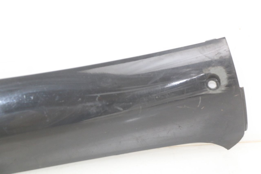 photo de RECHTER SEITENSCHWELLER SYM FIDDLE 2 125 (2010 - 2013) - Kennzeichnungen und Originalreferenzen