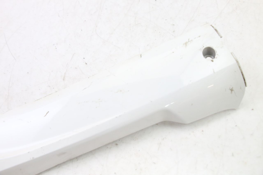 photo de RECHTER SEITENSCHWELLER SYM FIDDLE 3 III 125 (2014 - 2020) - Zoom auf Gebrauchszustand