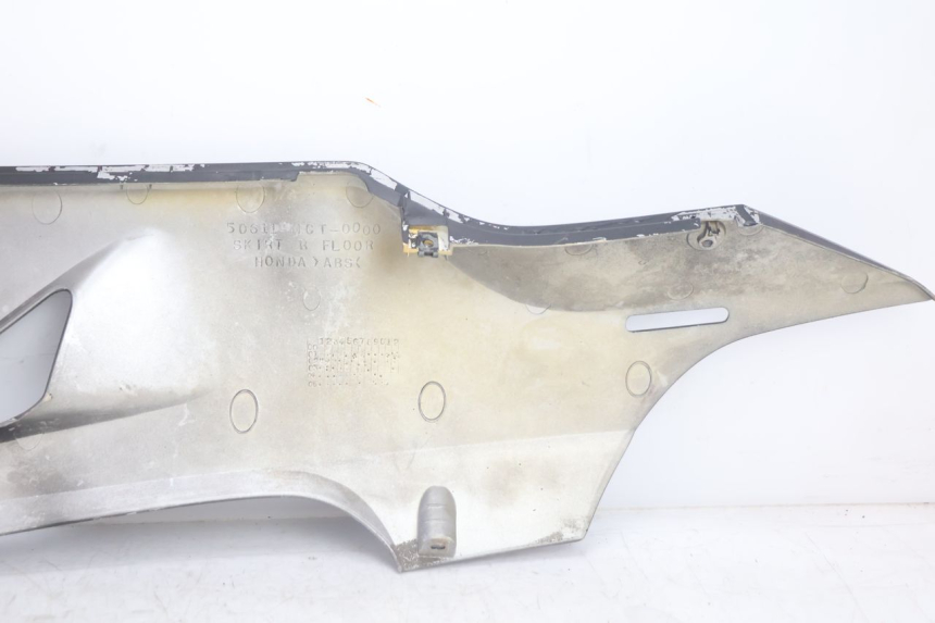 photo de UNTERBODEN RECHTS HONDA FJS SILVER WING SILVERWING 400 (2005 - 2008) - Zoom auf Komponenten