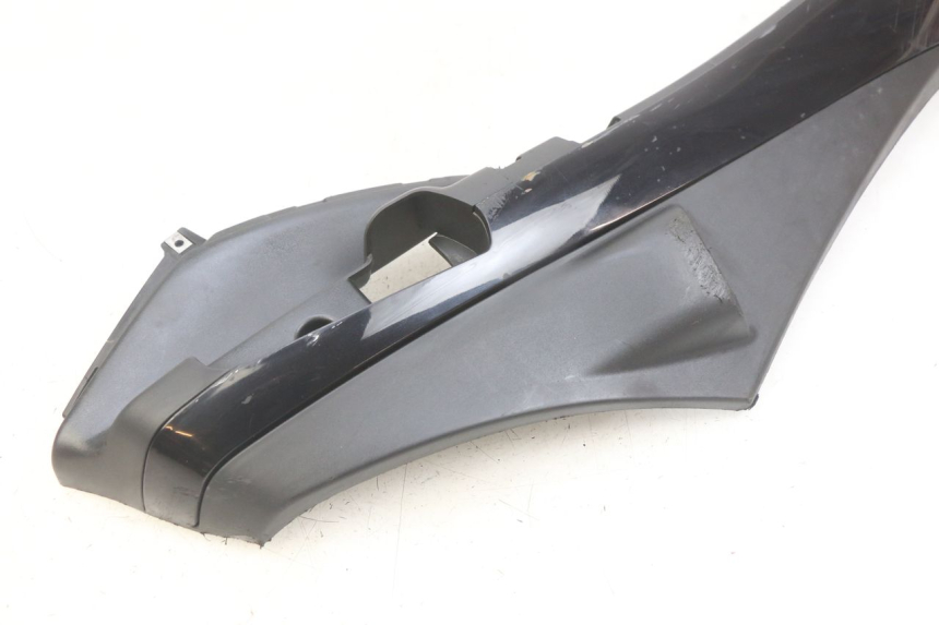 photo de RECHTER SEITENSCHWELLER PIAGGIO FLY 4T 50 (2013 - 2017) - Detailansicht des Bauteils