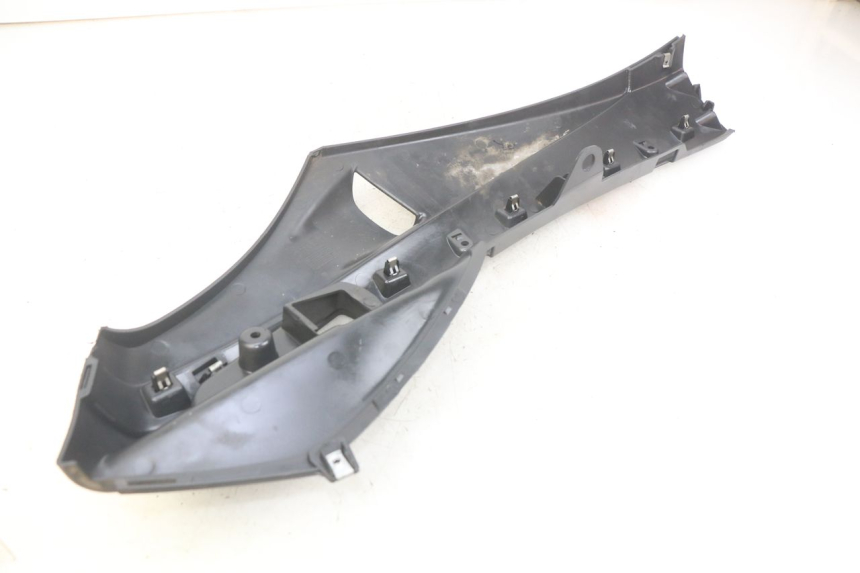 photo de RECHTER SEITENSCHWELLER PIAGGIO FLY 4T 50 (2013 - 2017) - Alternative Perspektive