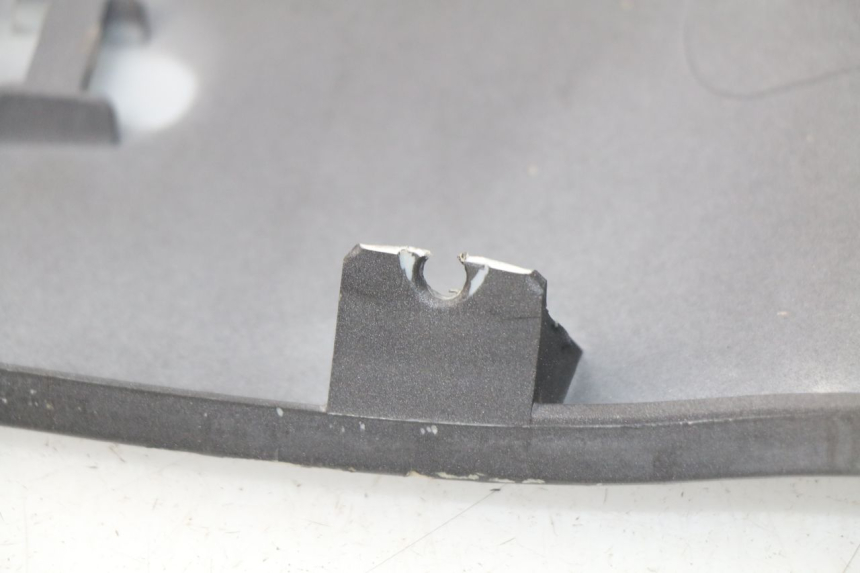 photo de UNTERBODEN RECHTS SYM GTS EFI ABS 125 (2012 - 2016) - Detailansicht des Bauteils