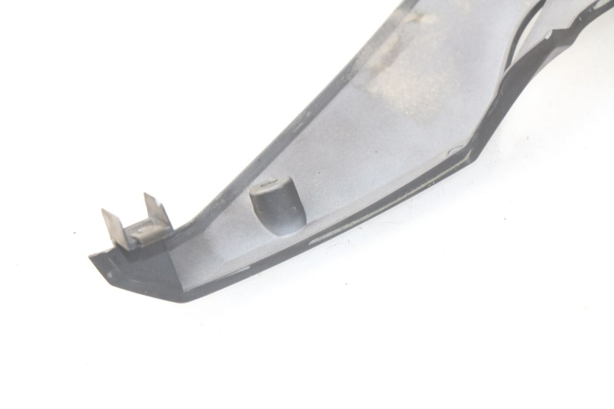 photo de UNTERBODEN RECHTS SYM GTS EFI ABS 125 (2012 - 2016) - Zoom auf Gebrauchszustand