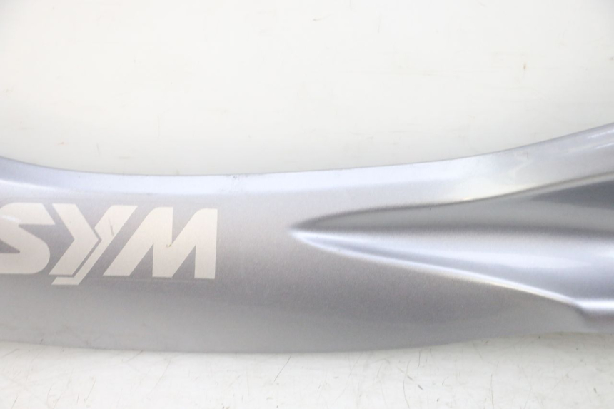 photo de UNTERBODEN RECHTS SYM GTS EVO 125 (2009 - 2013) - Detaillierte Sichtprüfung