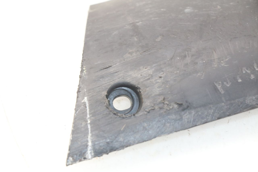 photo de RECHTER SEITENSCHWELLER PEUGEOT KISBEE 2T 50 (2010 - 2017) - Zoom auf Gebrauchszustand