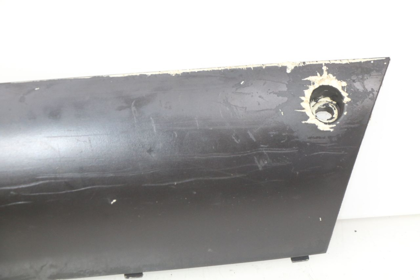 photo de RECHTER SEITENSCHWELLER PEUGEOT KISBEE 4T 50 (2010 - 2017) - Detailansicht des Bauteils