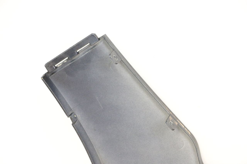 photo de UNTERBODEN RECHTS KYMCO XCITING 500 (2007 - 2010) - Details der Befestigungspunkte