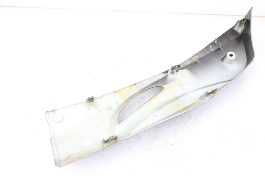 photo de UNTERBODEN RECHTS LONGJIA SHARPY 125 (2020 - 2024) - Detailansicht des Bauteils