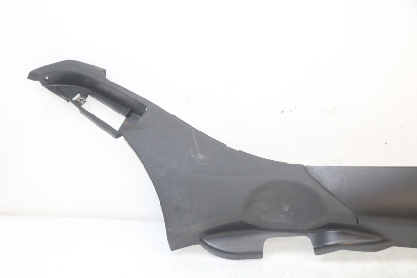 photo de UNTERBODEN RECHTS PIAGGIO MP3 HPE 350 (2018 - 2020) - Detailansicht des Bauteils